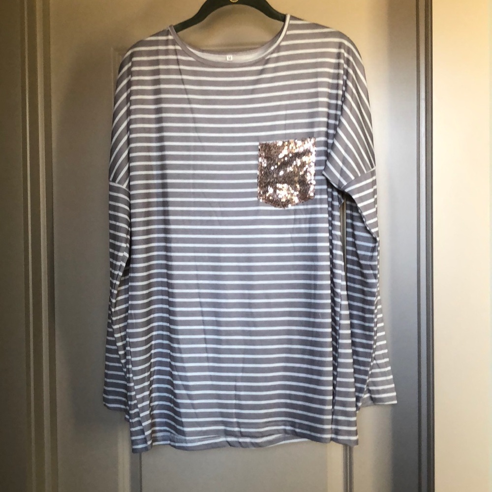 NEW Gray Tee with Gold Sequence pocket.